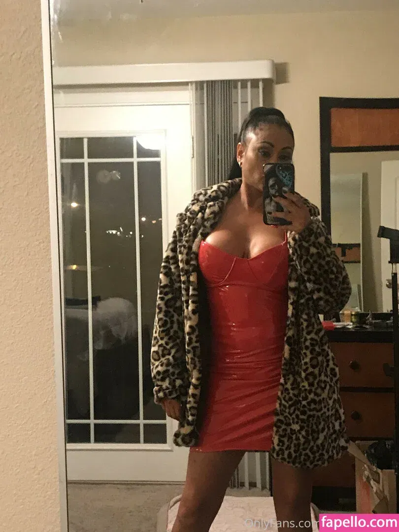 Priya Anjali Rai Onlyfans Photo Gallery 