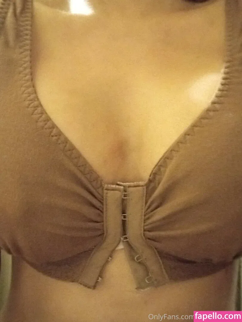 Priya Anjali Rai Onlyfans Photo Gallery 