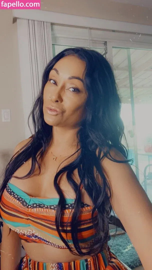 Priya Anjali Rai Onlyfans Photo Gallery 