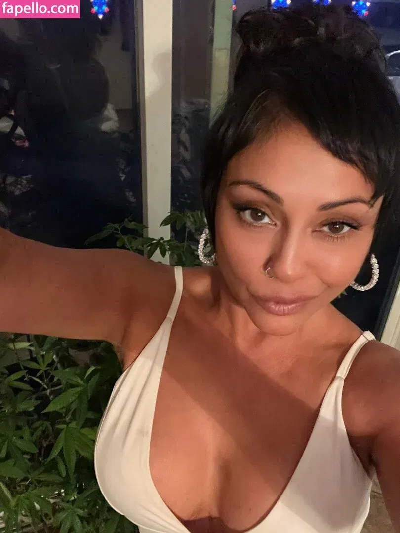 Priya Anjali Rai Onlyfans Photo Gallery 