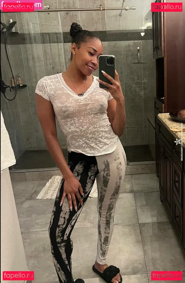 Ariane Andrew Onlyfans Photo Gallery 