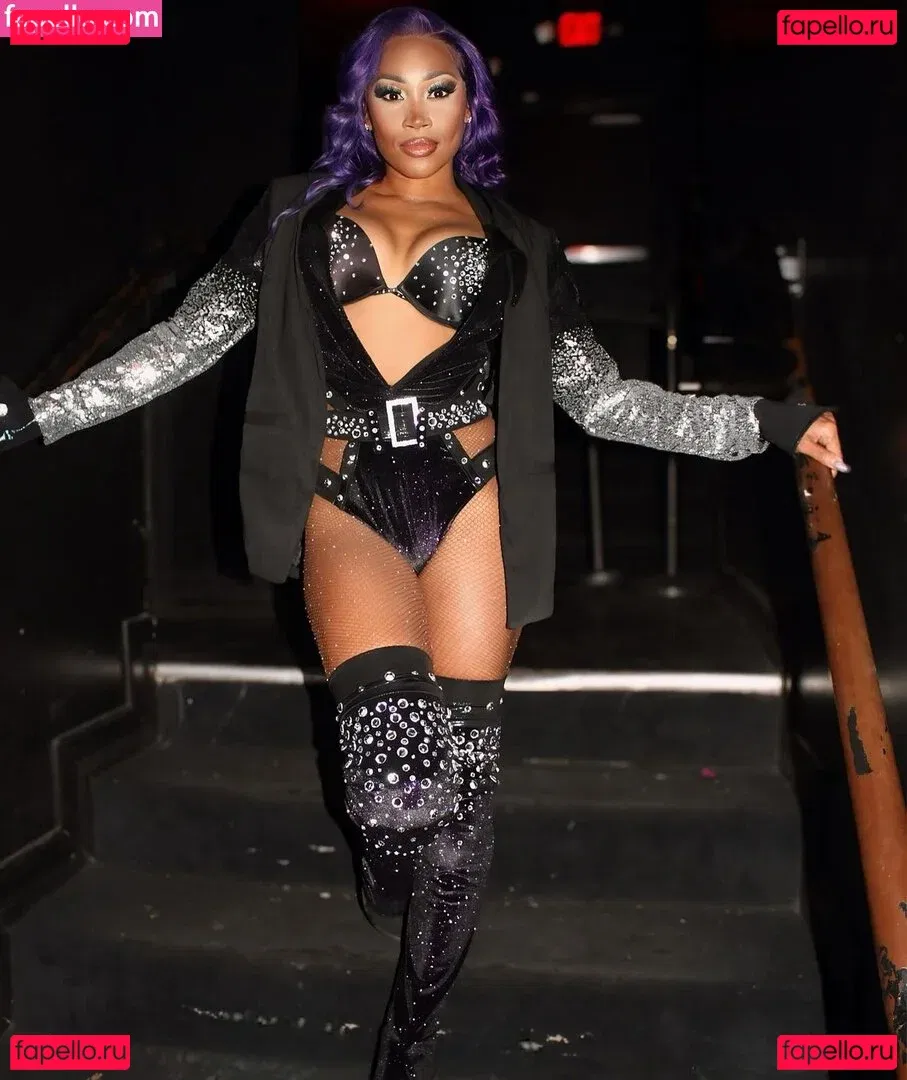 Ariane Andrew Onlyfans Photo Gallery 