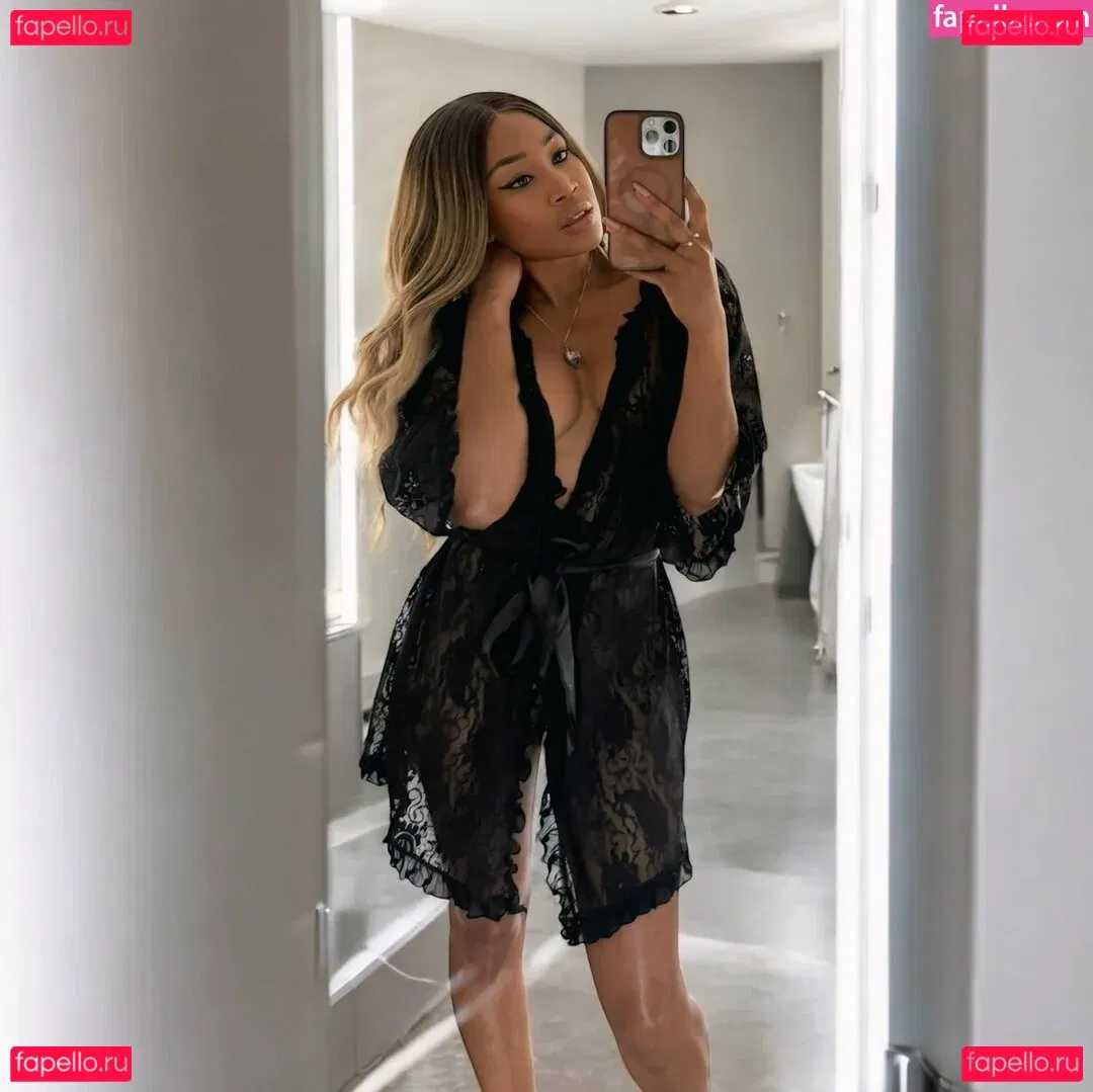 Ariane Andrew Onlyfans Photo Gallery 