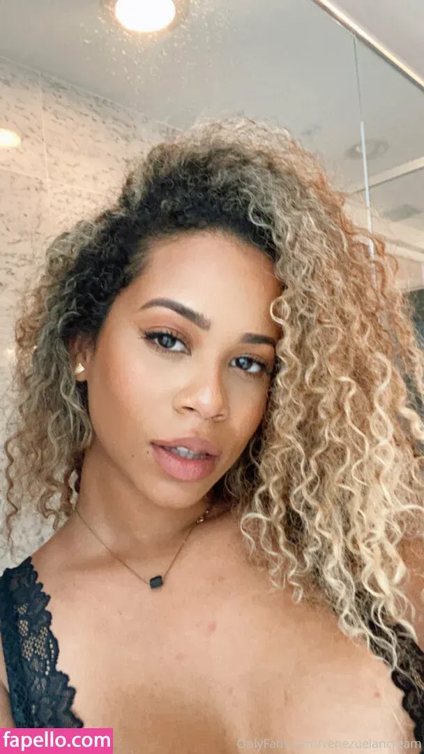 venezuelancream Onlyfans Photo Gallery 