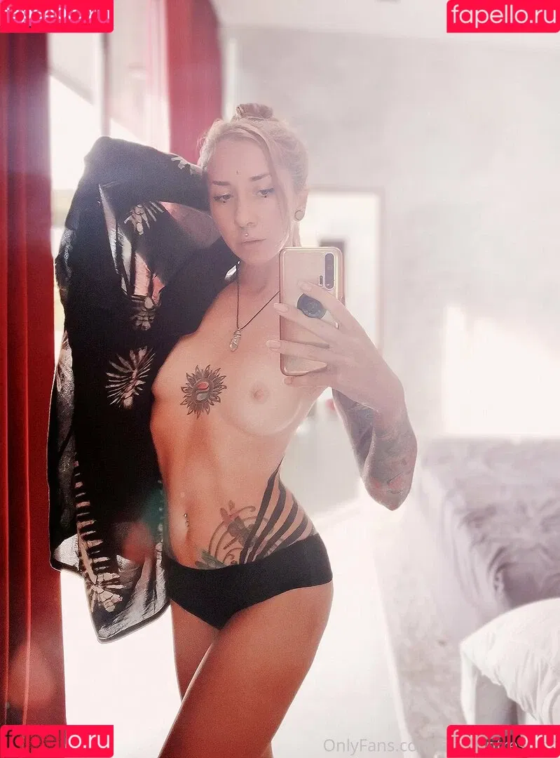 Enchantress_sg Onlyfans Photo Gallery 