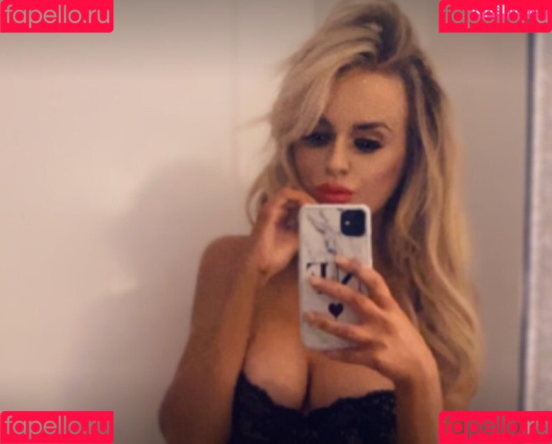 Nicole Farrell Edinburgh Onlyfans Photo Gallery 