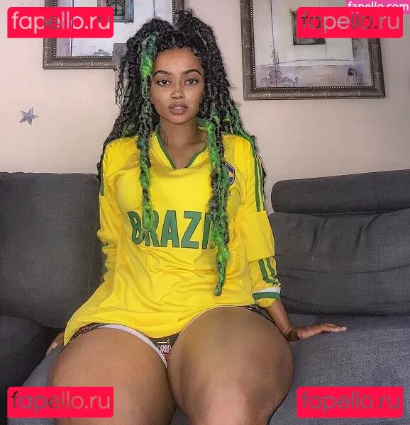 Raychiel Onlyfans Photo Gallery 