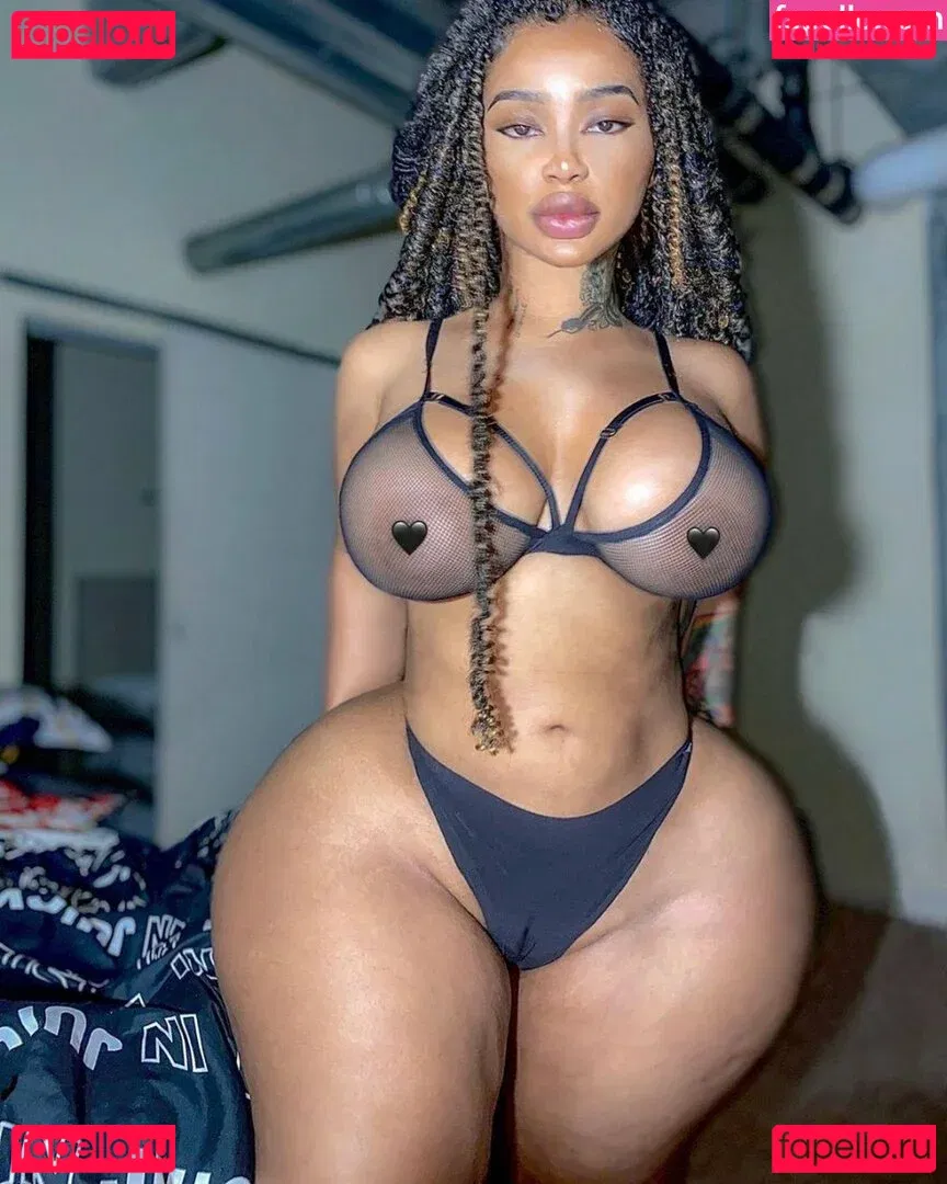 Raychiel Onlyfans Photo Gallery 