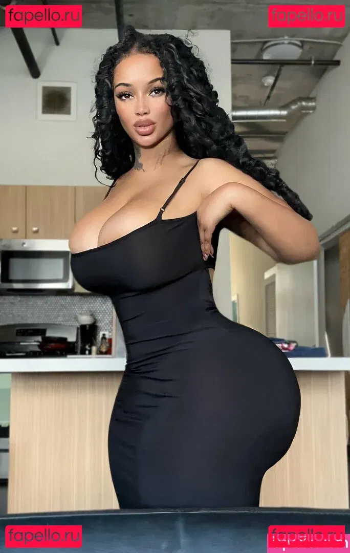 Raychiel Onlyfans Photo Gallery 