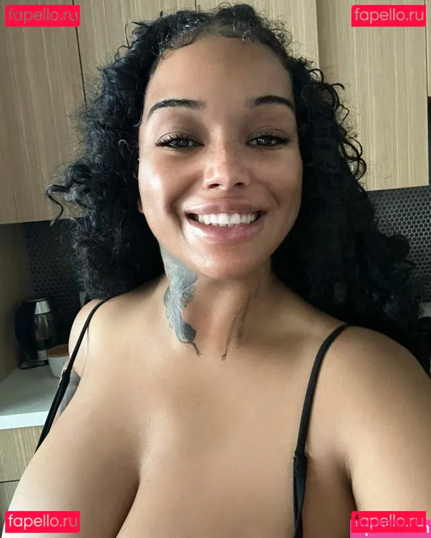 Raychiel Onlyfans Photo Gallery 