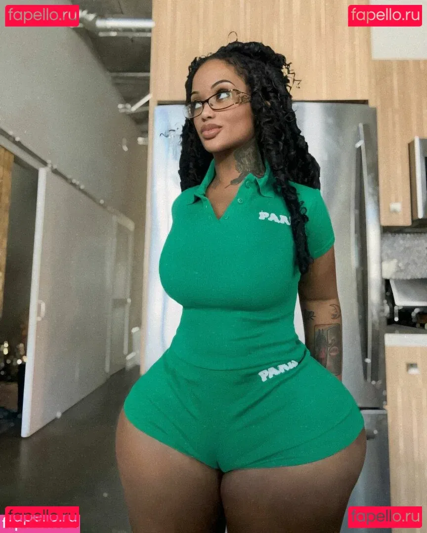 Raychiel Onlyfans Photo Gallery 