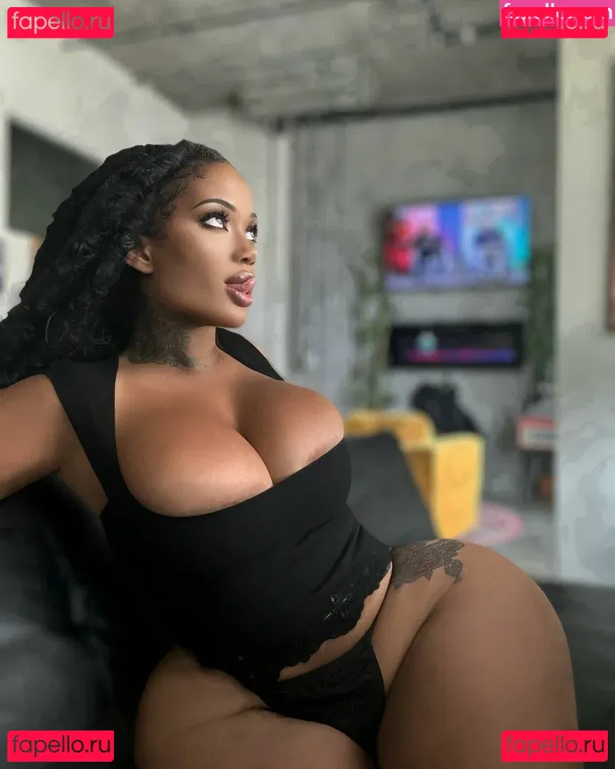 Raychiel Onlyfans Photo Gallery 