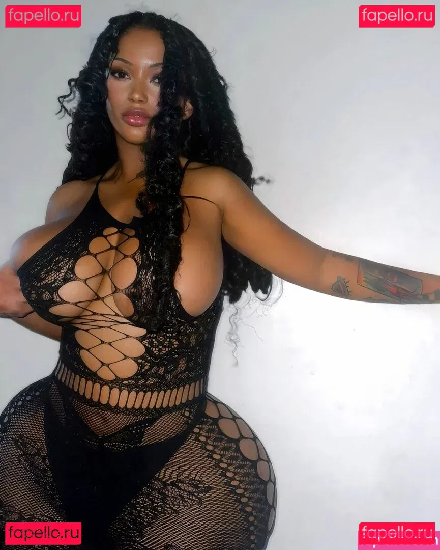 Raychiel Onlyfans Photo Gallery 