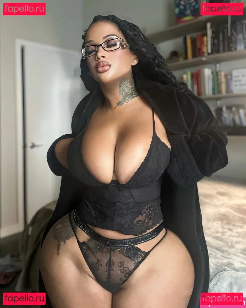 Raychiel Onlyfans Photo Gallery 