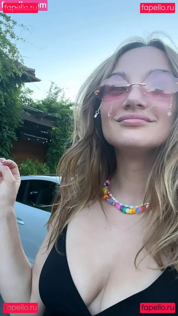 Hunter King Onlyfans Photo Gallery 