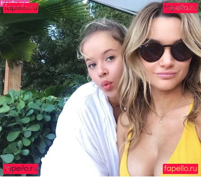 Hunter King Onlyfans Photo Gallery 