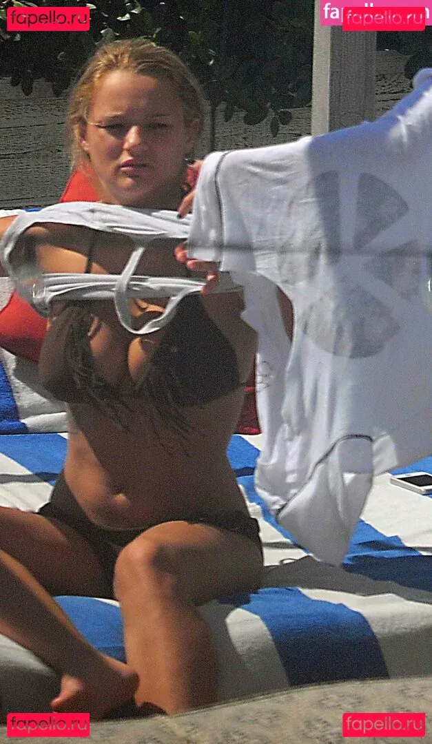 Hunter King Onlyfans Photo Gallery 