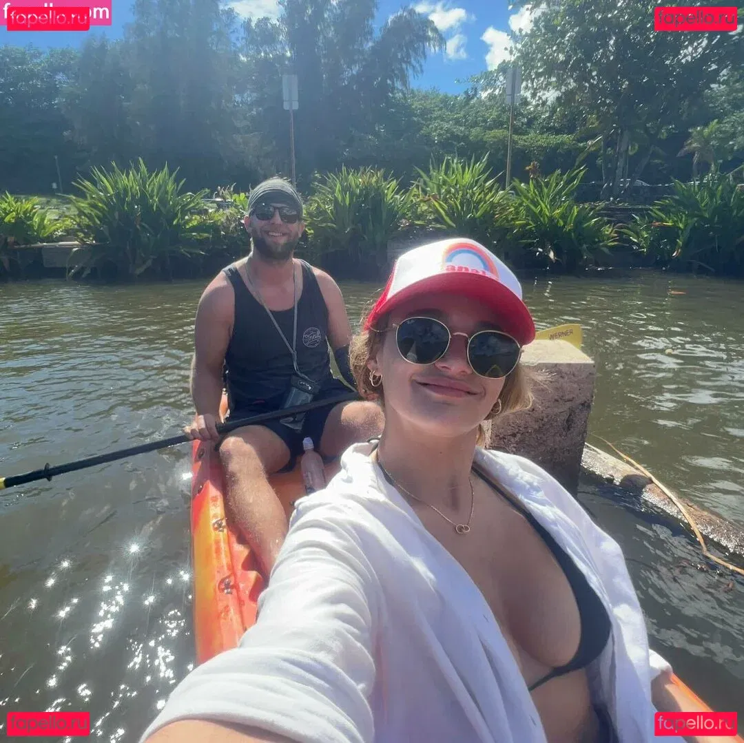 Hunter King Onlyfans Photo Gallery 