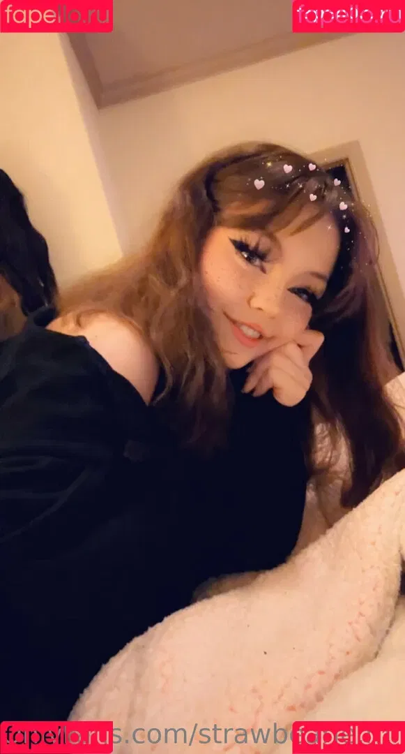 strawbearie.milk Onlyfans Photo Gallery 