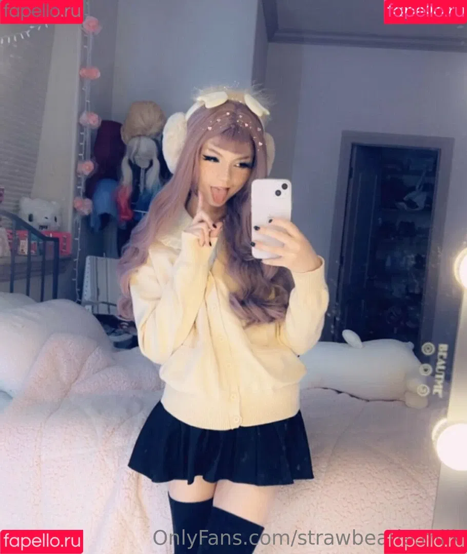 strawbearie.milk Onlyfans Photo Gallery 
