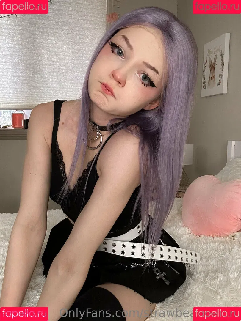 strawbearie.milk Onlyfans Photo Gallery 