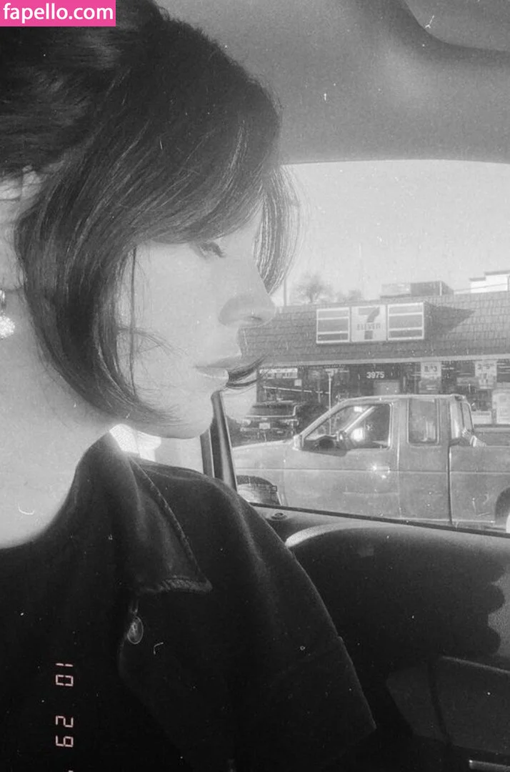 Loni Rae Onlyfans Photo Gallery 