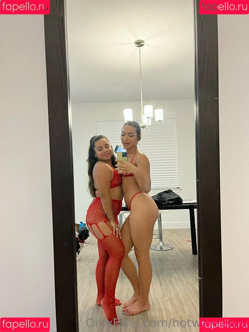 hotwifelisset Onlyfans Photo Gallery 
