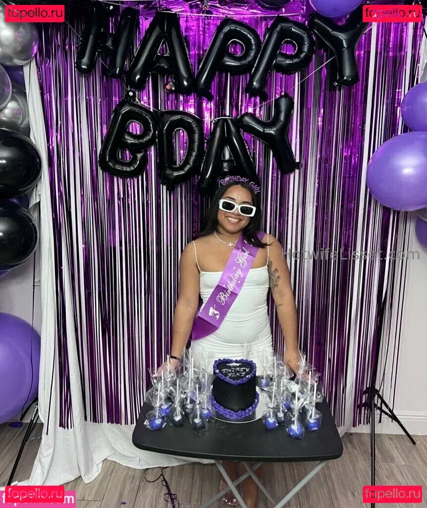 hotwifelisset Onlyfans Photo Gallery 