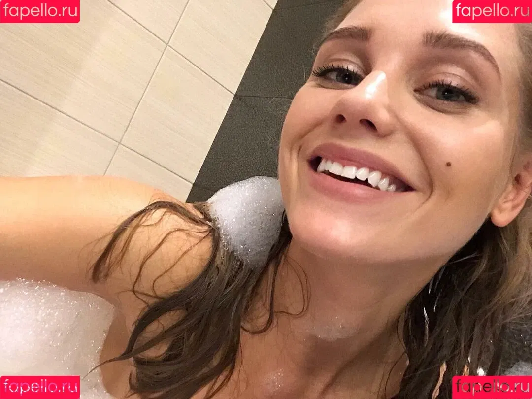 Kristina Asmus Onlyfans Photo Gallery 