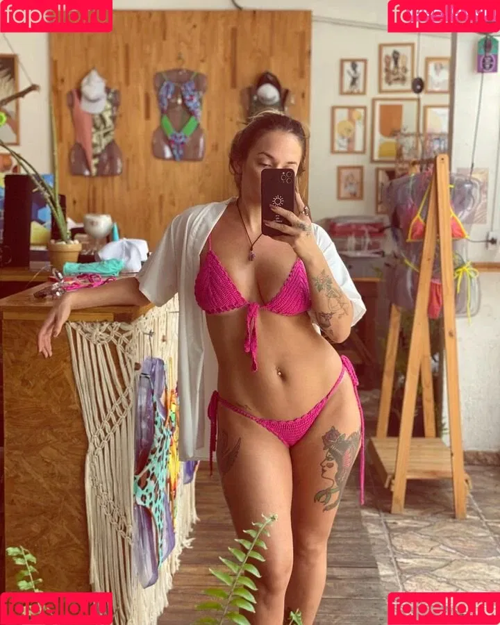 Sil Sexy Pole Onlyfans Photo Gallery 