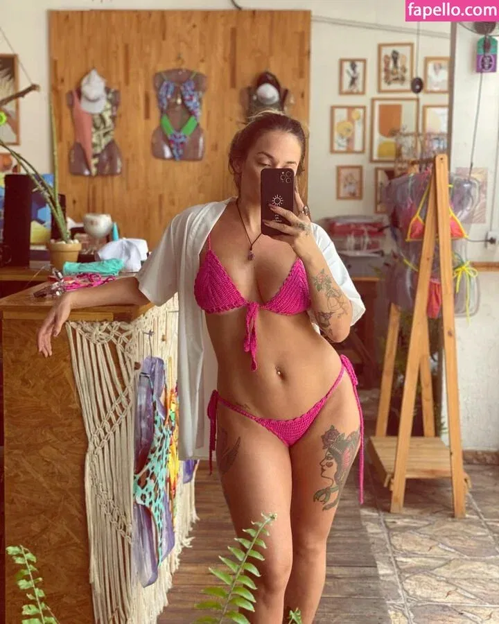 Sil Sexy Pole Onlyfans Photo Gallery 