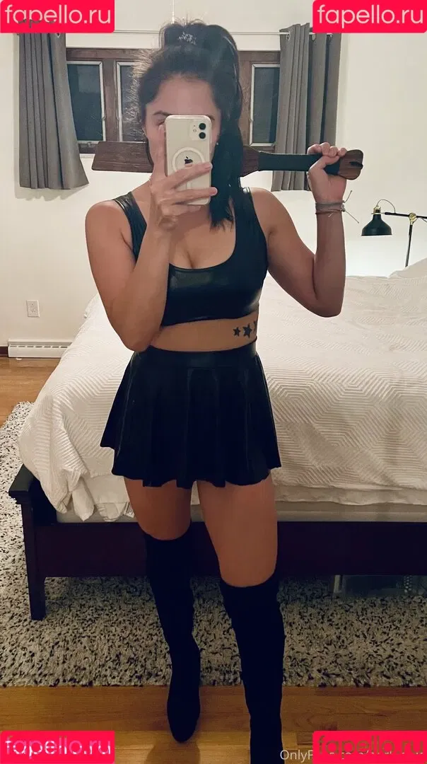 dark-blue Onlyfans Photo Gallery 