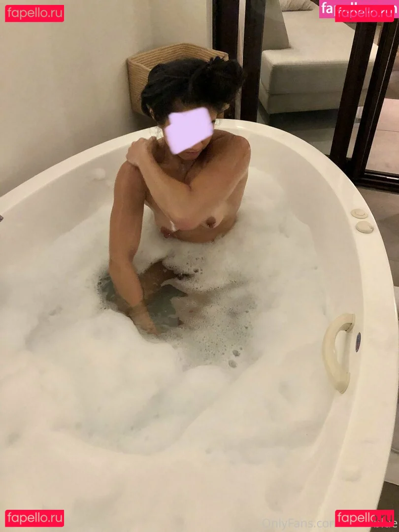 dark-blue Onlyfans Photo Gallery 