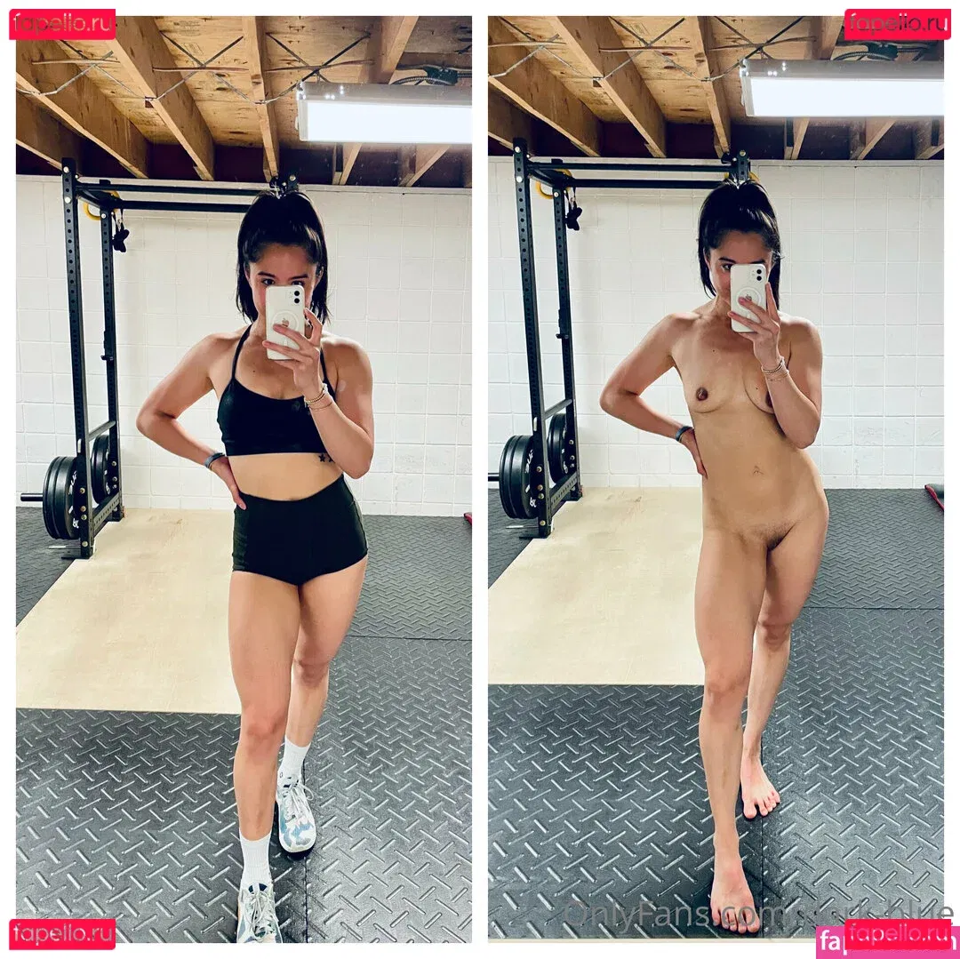 dark-blue Onlyfans Photo Gallery 