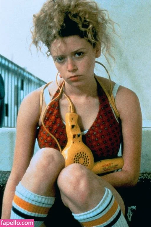 Natasha Lyonne Onlyfans Photo Gallery 