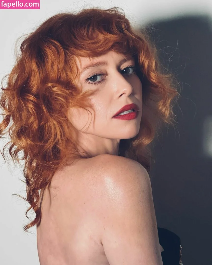 Natasha Lyonne Onlyfans Photo Gallery 