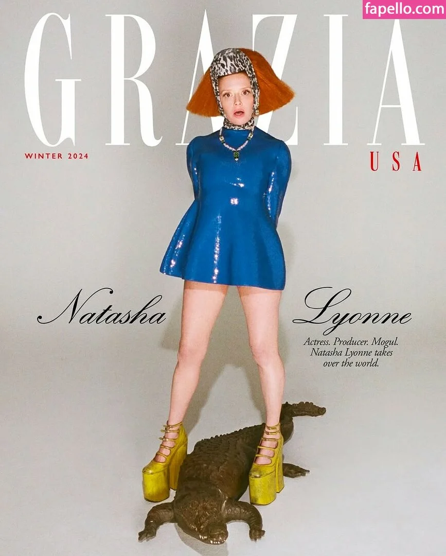 Natasha Lyonne Onlyfans Photo Gallery 