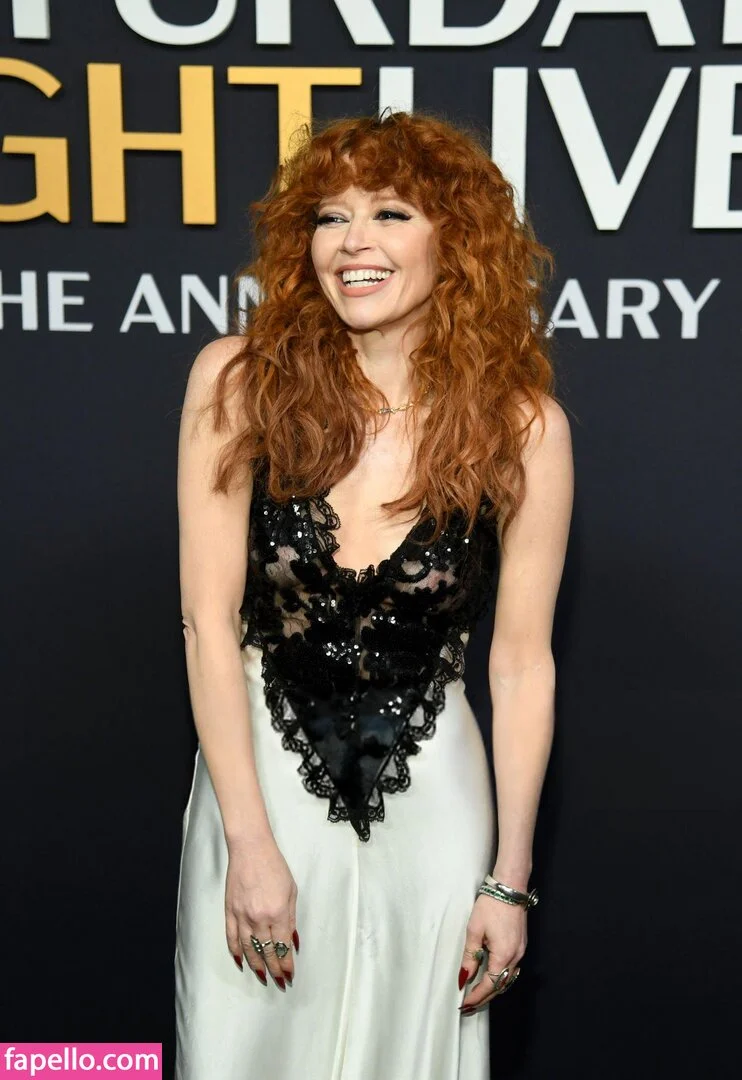 Natasha Lyonne Onlyfans Photo Gallery 