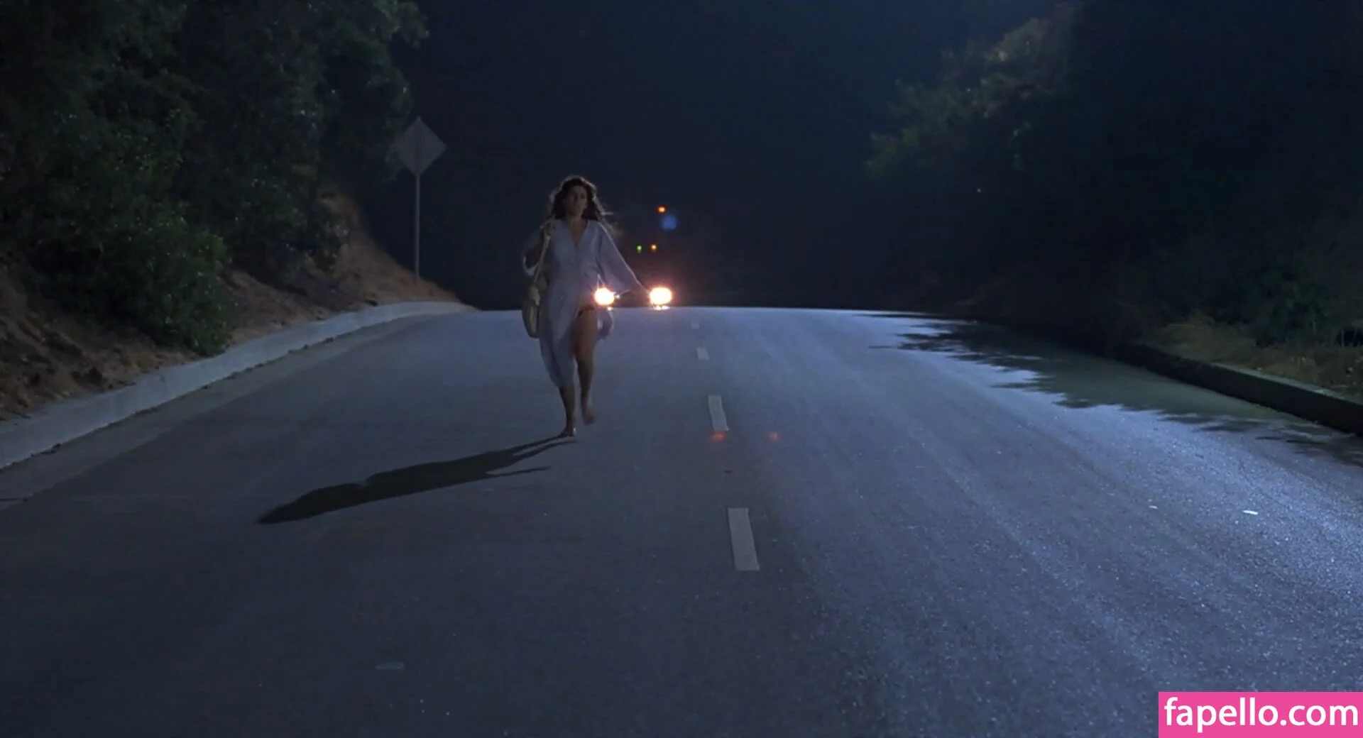 Natasha Lyonne Onlyfans Photo Gallery 