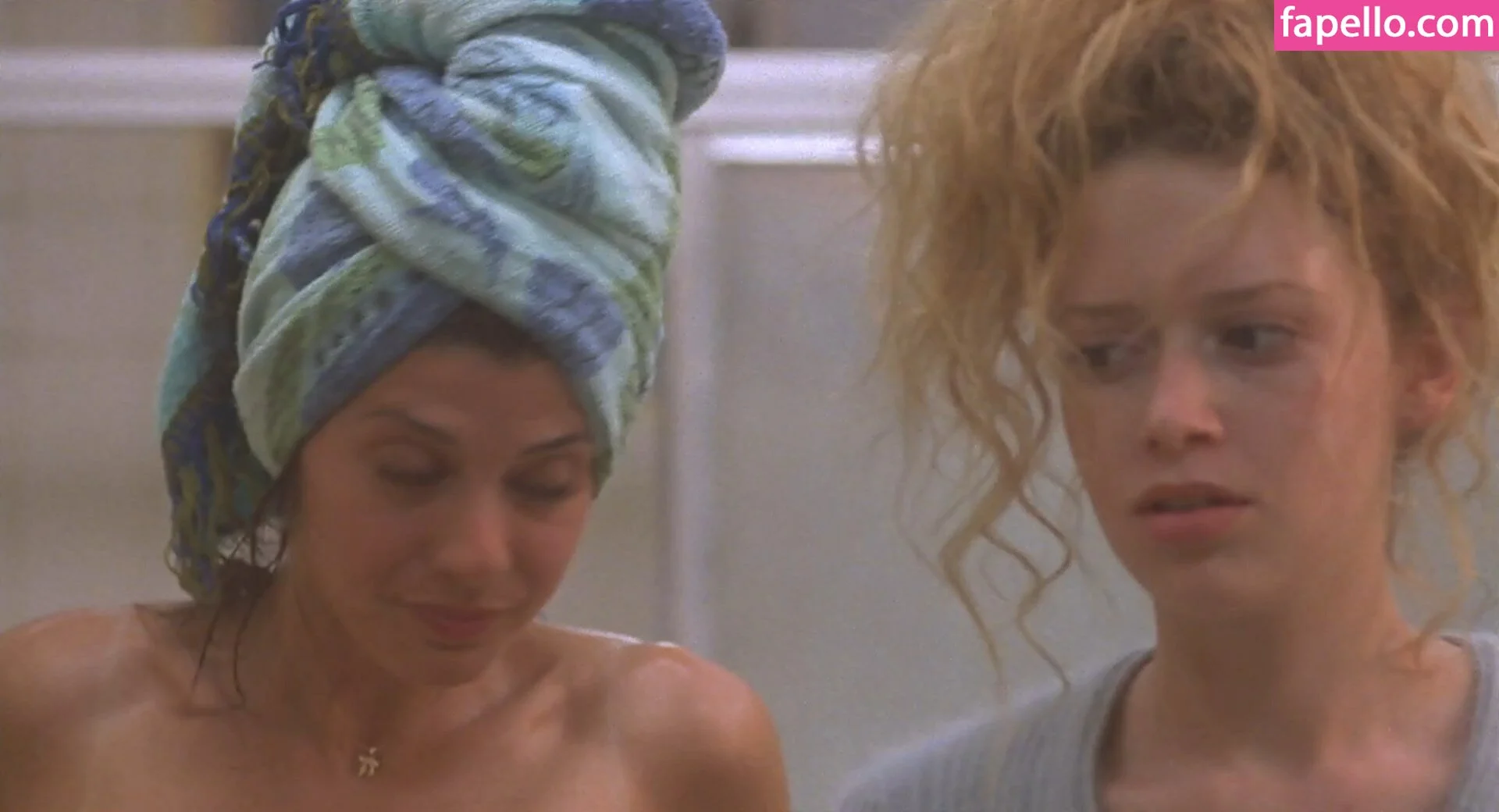 Natasha Lyonne Onlyfans Photo Gallery 