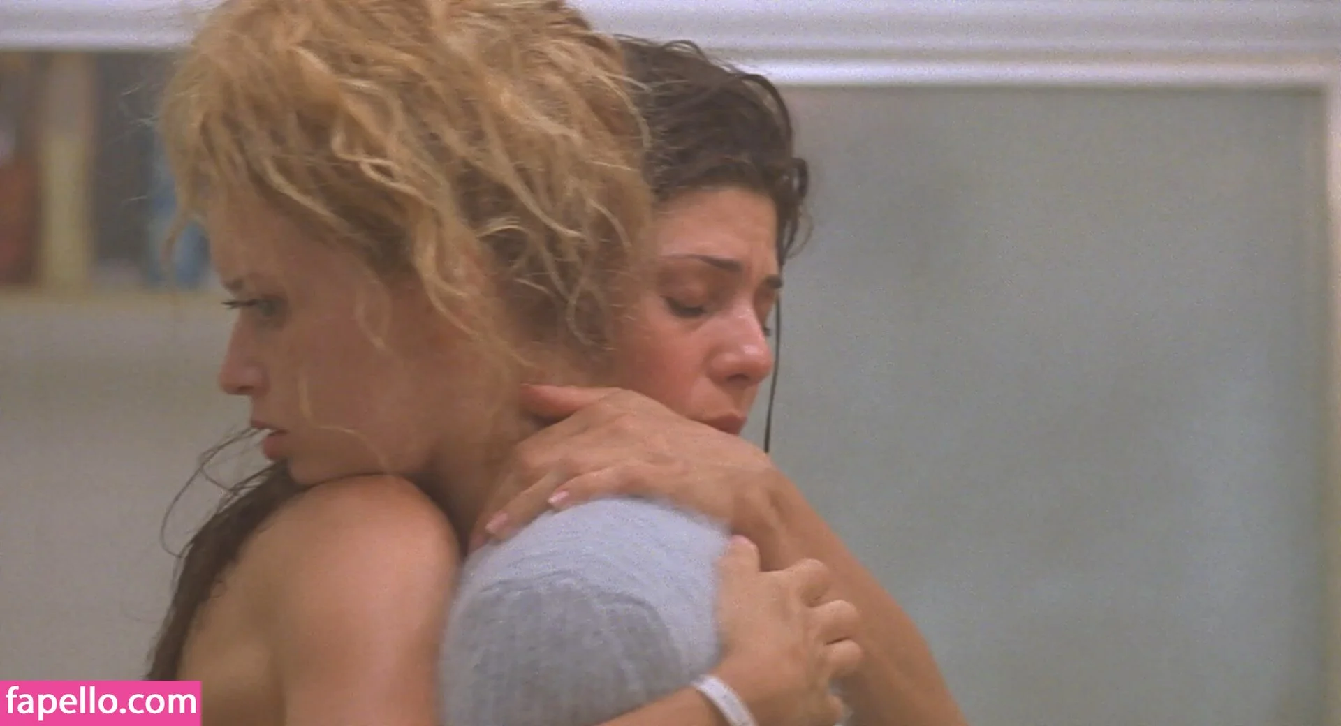 Natasha Lyonne Onlyfans Photo Gallery 