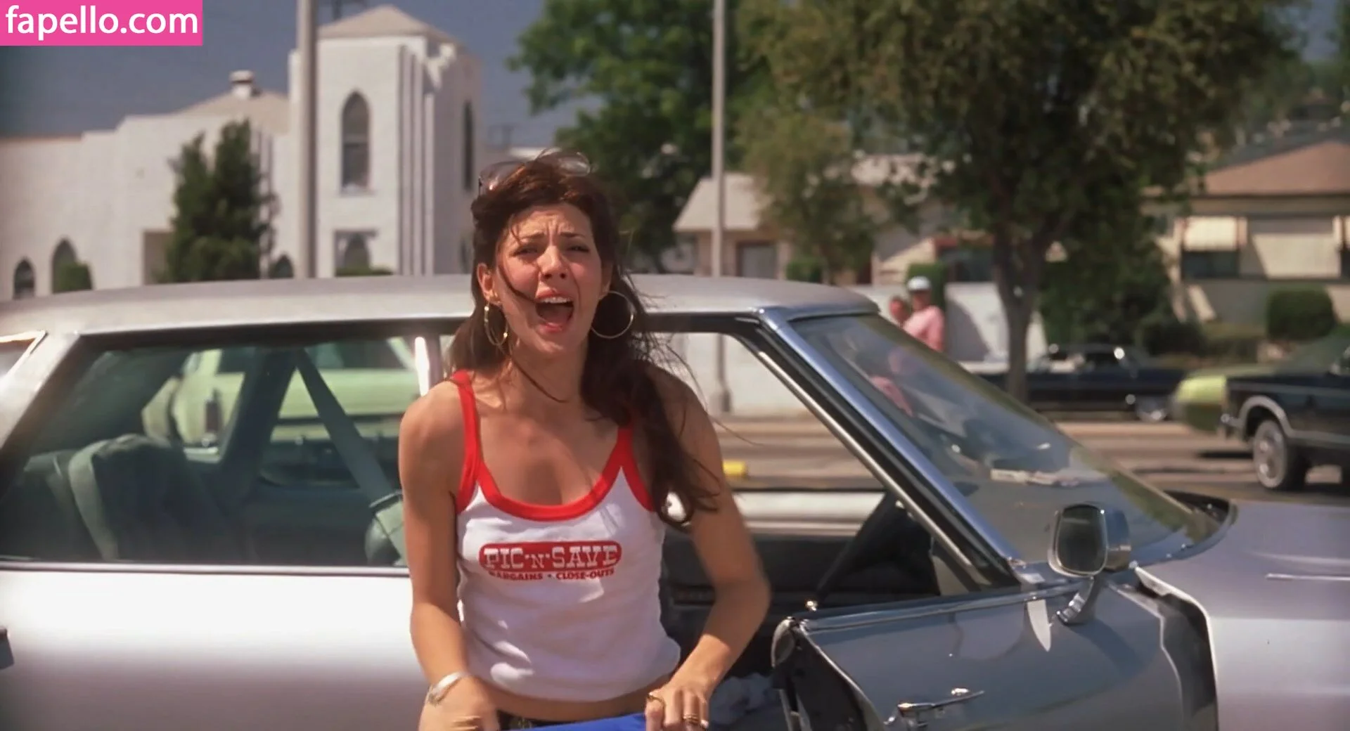 Natasha Lyonne Onlyfans Photo Gallery 