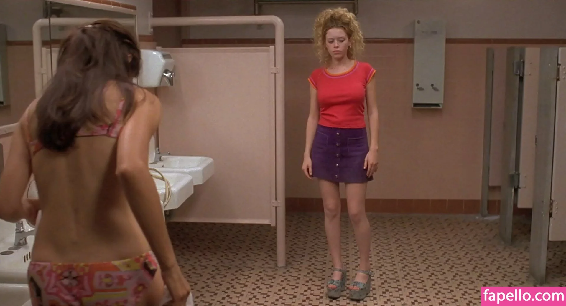 Natasha Lyonne Onlyfans Photo Gallery 