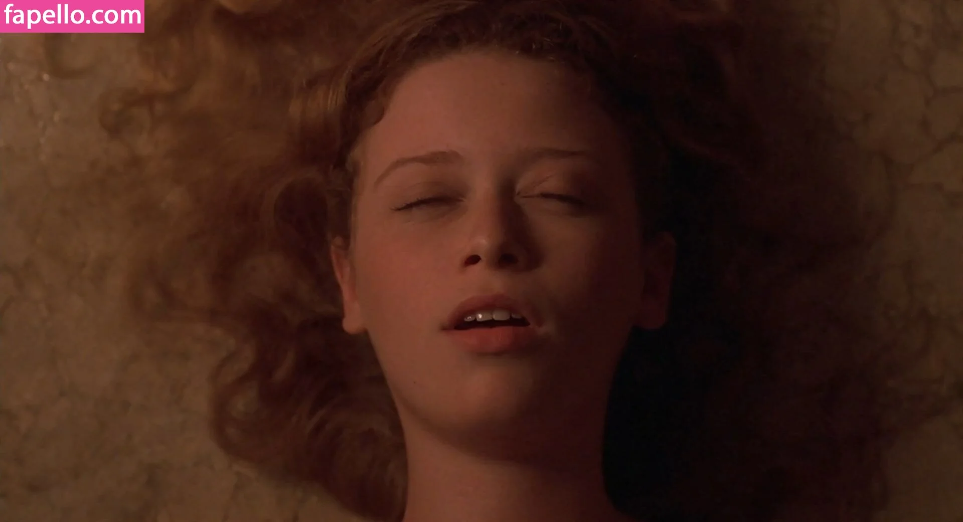 Natasha Lyonne Onlyfans Photo Gallery 