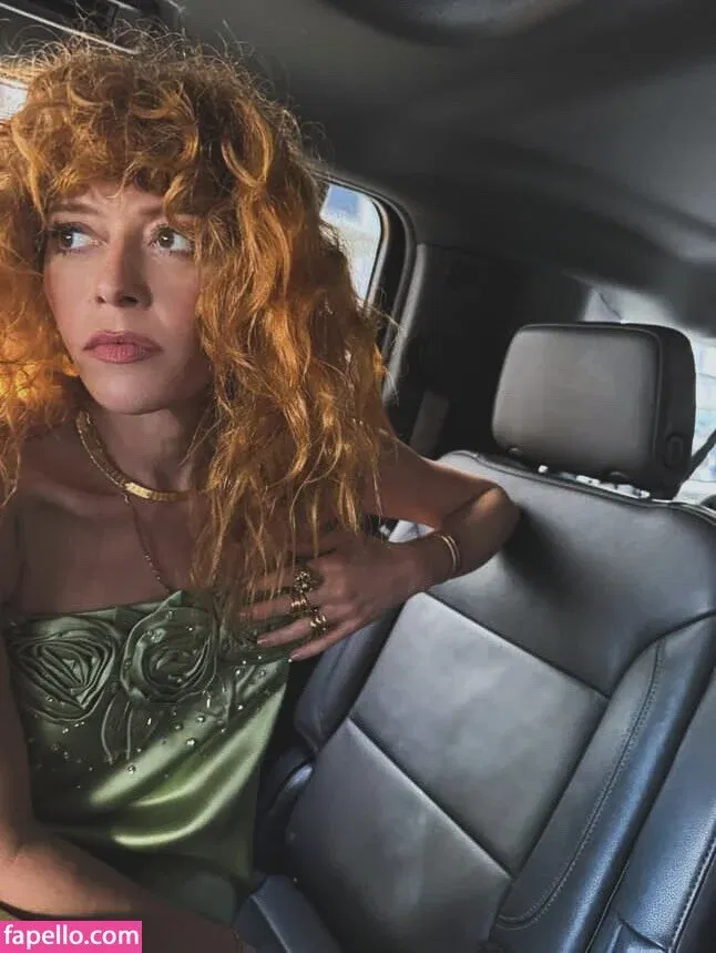 Natasha Lyonne Onlyfans Photo Gallery 