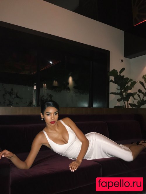 Naressa Valdez Onlyfans Photo Gallery 