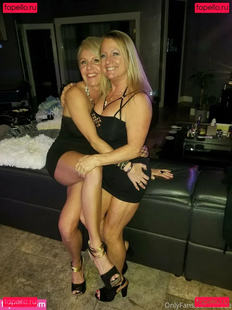 anzee Onlyfans Photo Gallery 