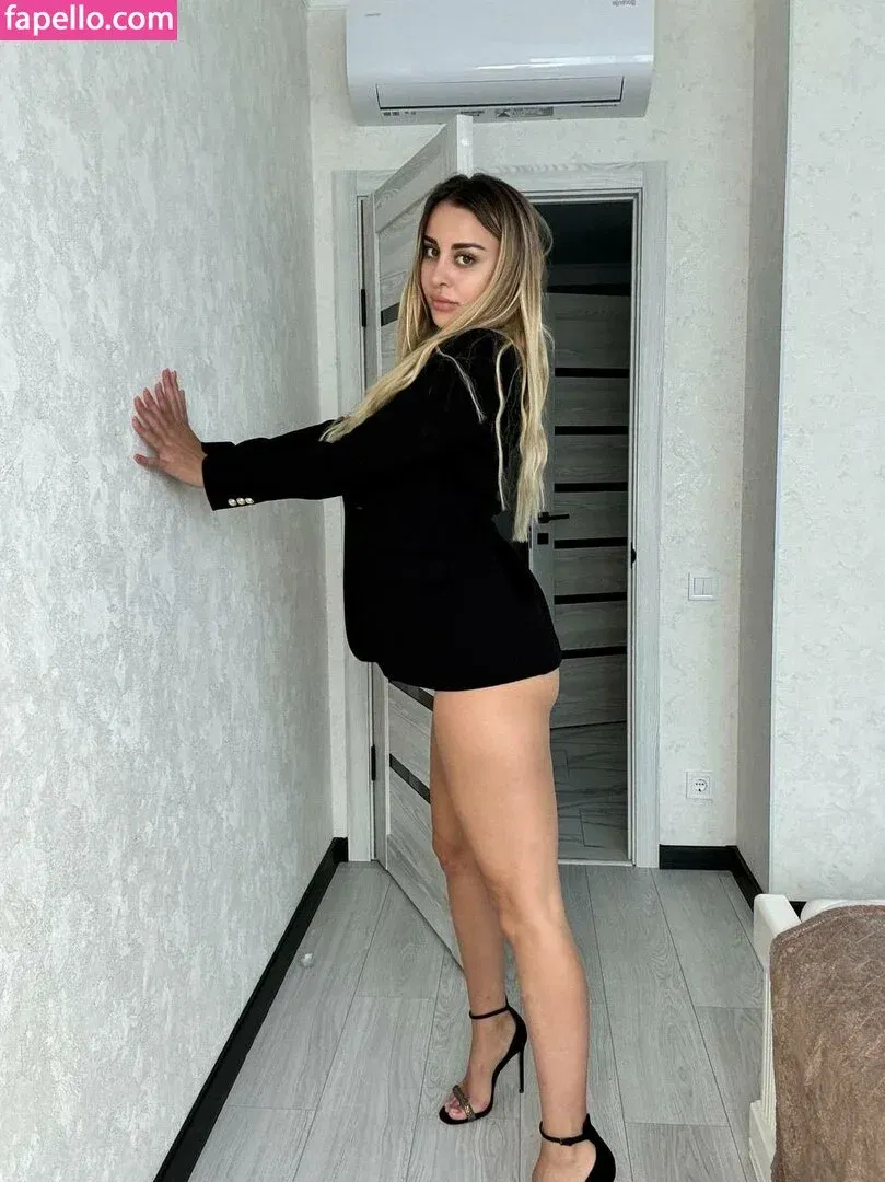 Jasmine Mills Onlyfans Photo Gallery 