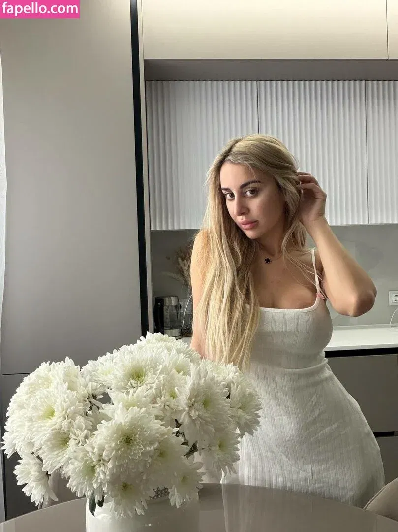 Jasmine Mills Onlyfans Photo Gallery 