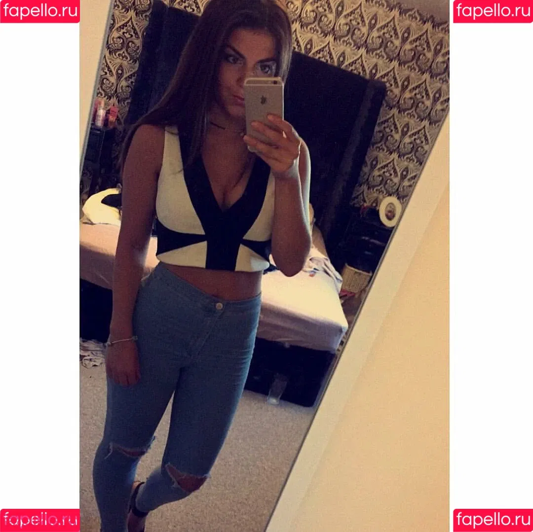 Lauren Fardon Onlyfans Photo Gallery 